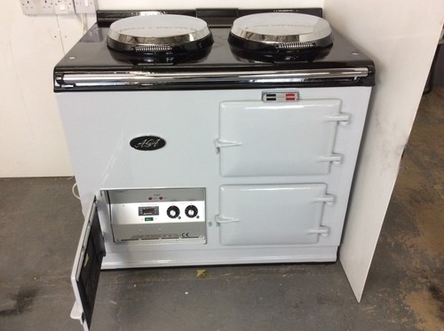 Oven fully refurbished - oven,
