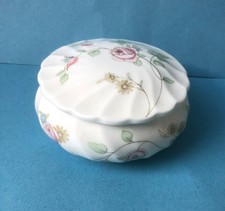 Wedgwood 'Rose Hip' Small