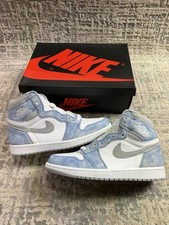 Size 6.5 - Nike Air Jordan 1