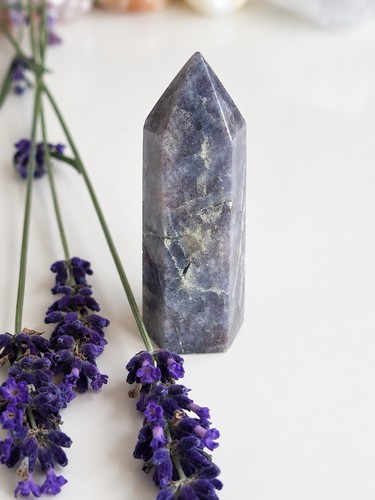 Rare lilac iolite sunstone - rare,