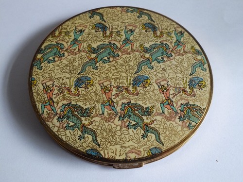 Vintage large ladies powder - large,