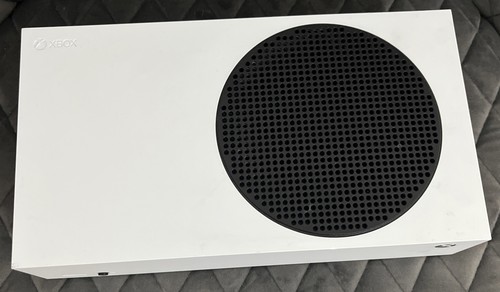Xbox series with 2 - with,
