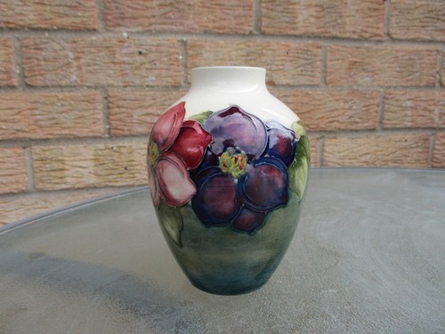 Moorcroft unusual colourway - moorcroft,