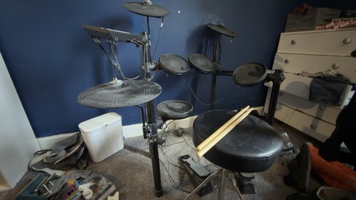Yamaha electronic drum kit - electronic,