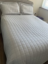 QVC Cosy Home Quilted Bed Throw With 2 Pillow Shams - Hardly Used..