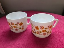 Arcopal France Vintage Mugs