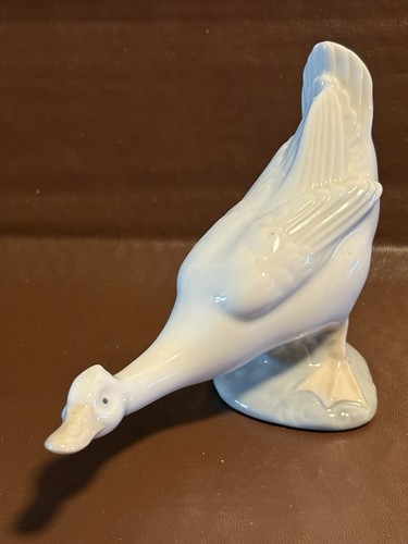 Nao lladro duck figurine - lladro,