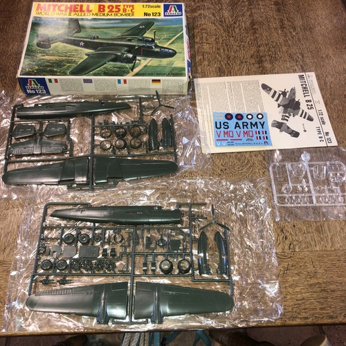 Italeri 123 wwii b 25 - 123,