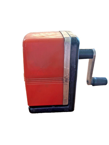 Bostonette pencil sharpener - pencil,