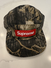 NWOT Supreme Realtree Camo Red