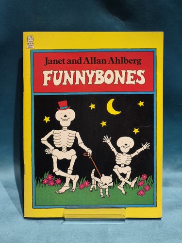 Extremely rare signed 1982 - extremely,