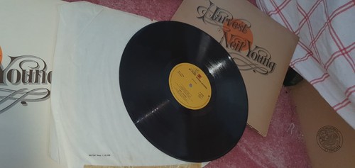 Neil young harvest 54005 - neil,