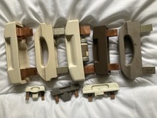 Lovely Collection Of Vintage Retro Ceramic Old Fashioned Fuses & Holders