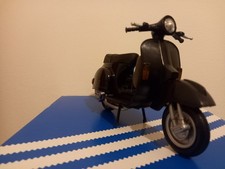 Vespa Model 1:12 Scale Black In Box