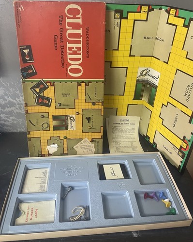 Cluedo board game waddingtons - game,