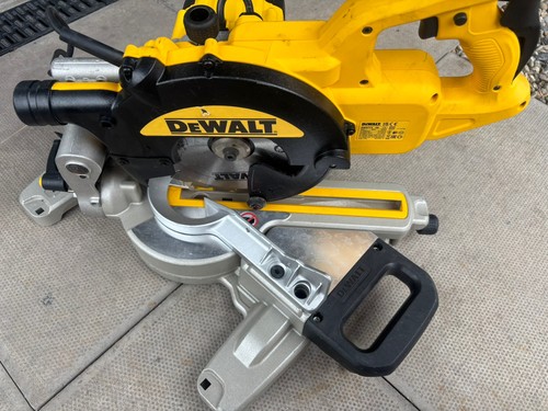 Dewalt dws773 240 - v, 216mm