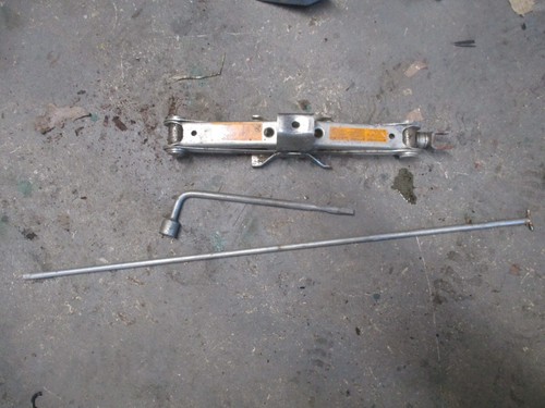 Nissan navara scissor jack - nissan,
