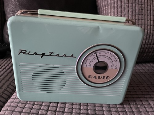 Ringtons radio biscuit - radio, tin