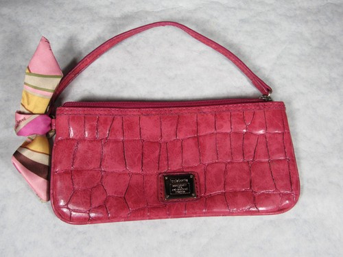 Liz claiborne wristlet - liz,