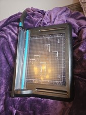 Avery Office Guillotine A4 Cutting Length 310mm Black/Teal GUA4