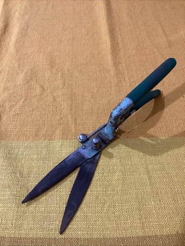 Vintage hand shears - vintage,