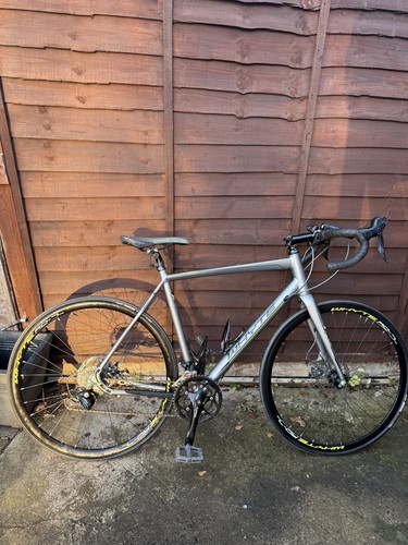 Whyte race road bike 56cm - race,