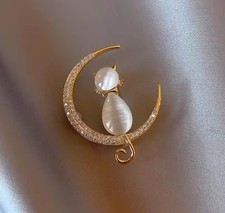 AB Rhinestone Cat on Crescent
