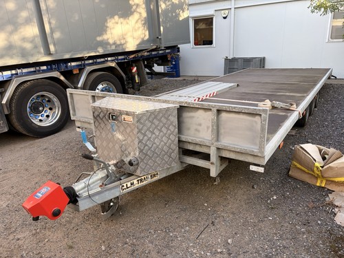 Flat bed tri axle - tri, car