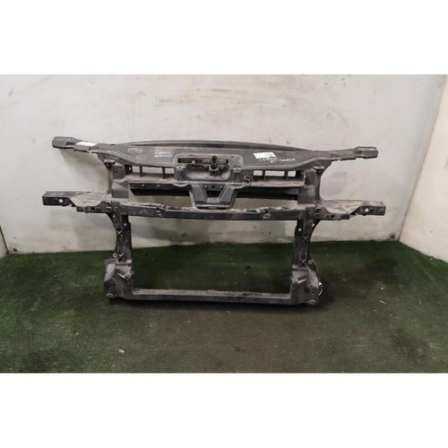 Front volkswagen touran - front,