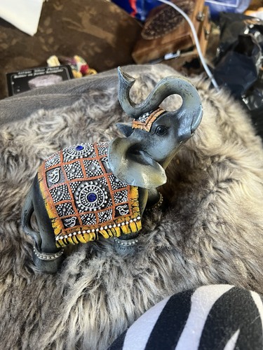 Elephant figurine - elephant,