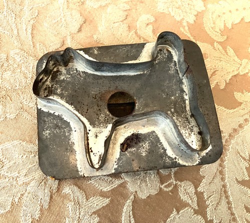 Antique handmade primitive - antique, tin