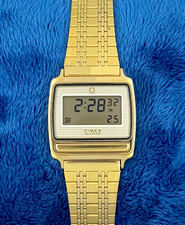Rare Vintage Timex Q Bar