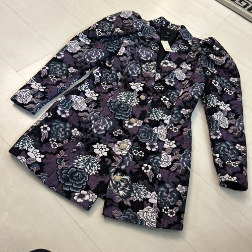 River island berlin - island, doll
