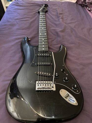 Satellite vintage black guitar - satellite,