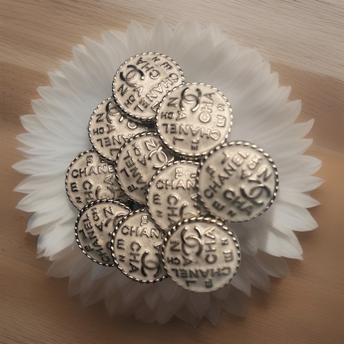 Chanel buttons white - 5,