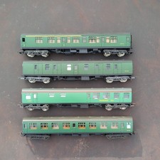 Lima OO Gauge SR Green Coaches