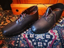 Mens clogs size UK  8 - 9 ...  (please read description )