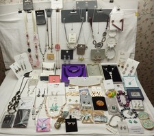 Lot costume jewellery x60