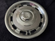 Rolls-Royce Silver Shadow II silver Spirit 1977-89 Vented Hub Cap UG14879 OEM