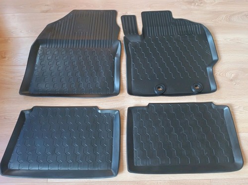 Genuine toyota yaris cross - yaris,