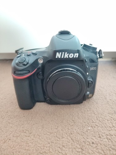 Spares repairs nikon d600 - [spares, or