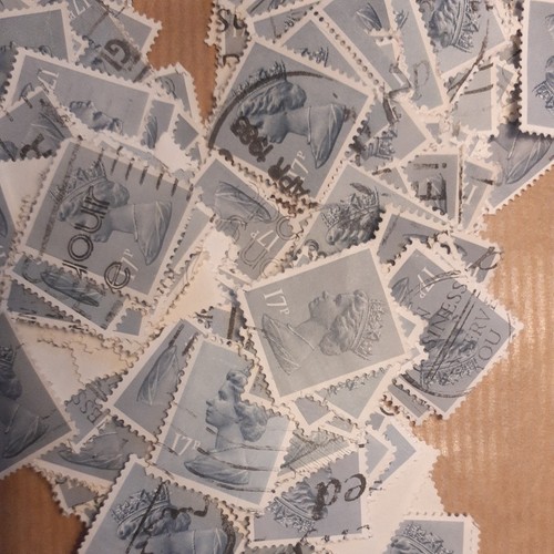 200 17p stamps grey - 17p,