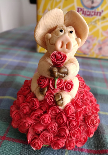 Vintage1999 piggin love - vintage1999,