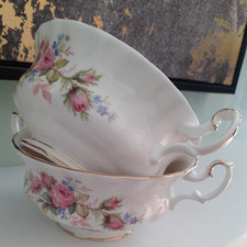 2 x Royal albert Bone China