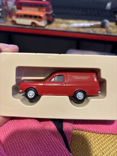 Corgi collector club 2000 ford - 2000,