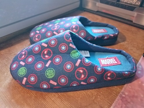 Boys junior size blue marvel - 2,