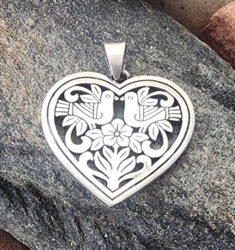 Retired james avery love birds - love,