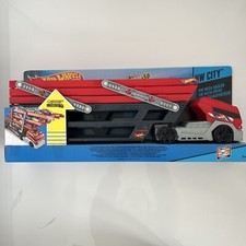 Hot Wheels Mega Hauler 2016