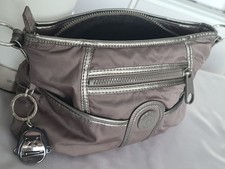 Kipling Khaki Toiletry Bag with plastic Monkey no strap Used 31×22×6 cm