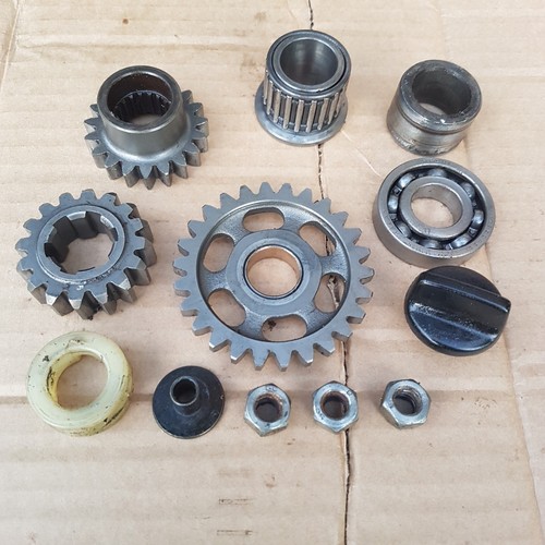 Suzuki rm125 engine cogs - suzuki,